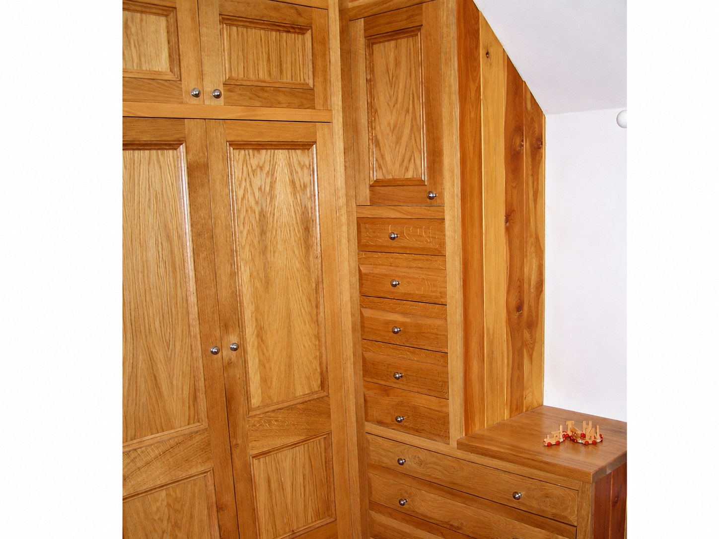 Timber fitted wardrobe doors