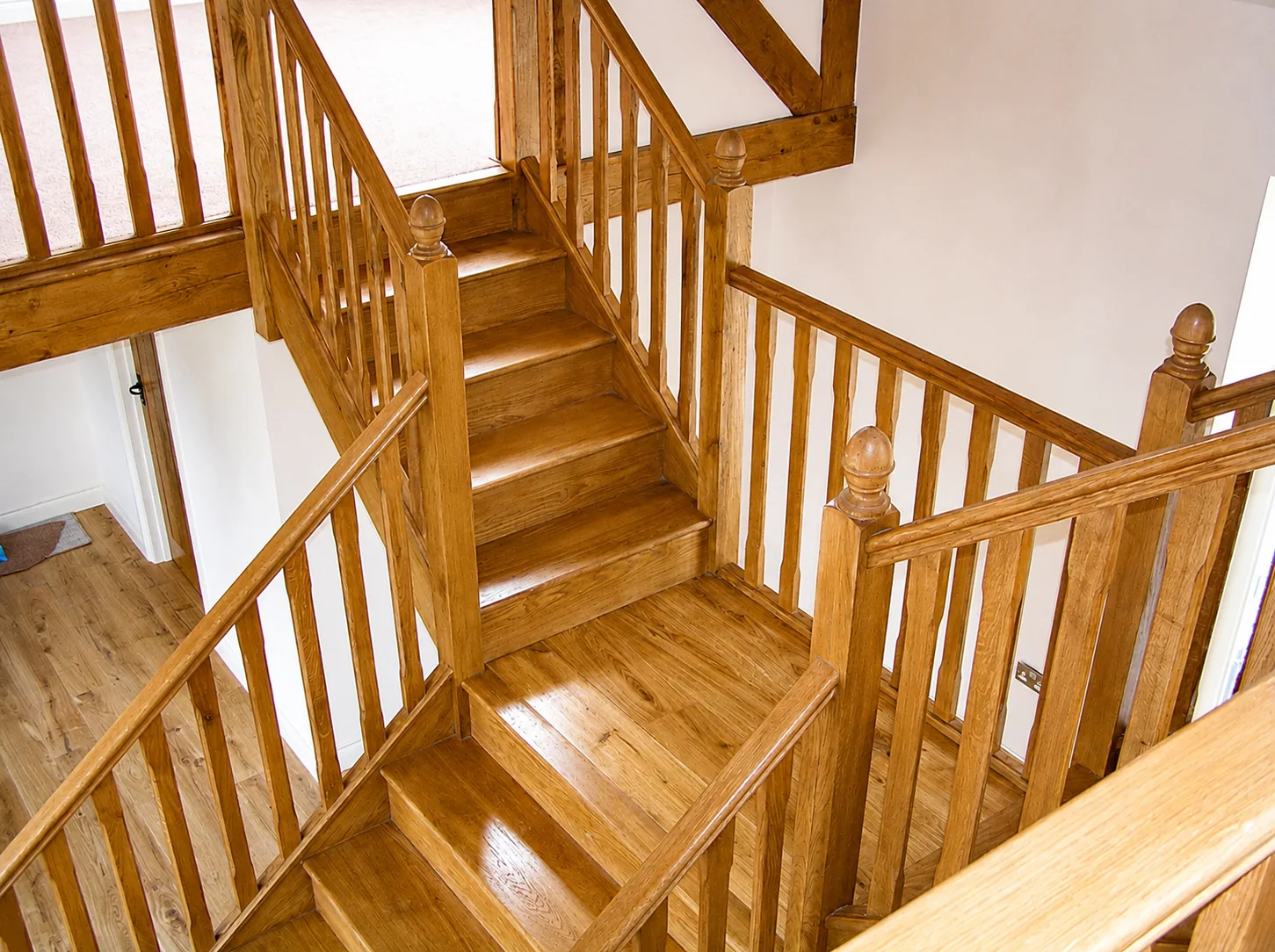 Timber staircase and landing balustrade