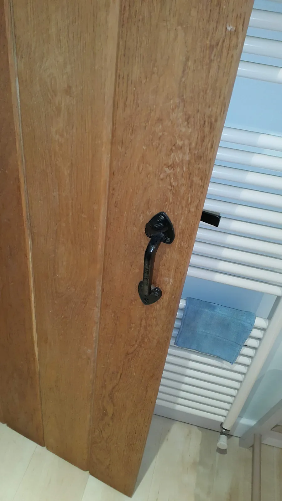 Lock preparation in a timber door