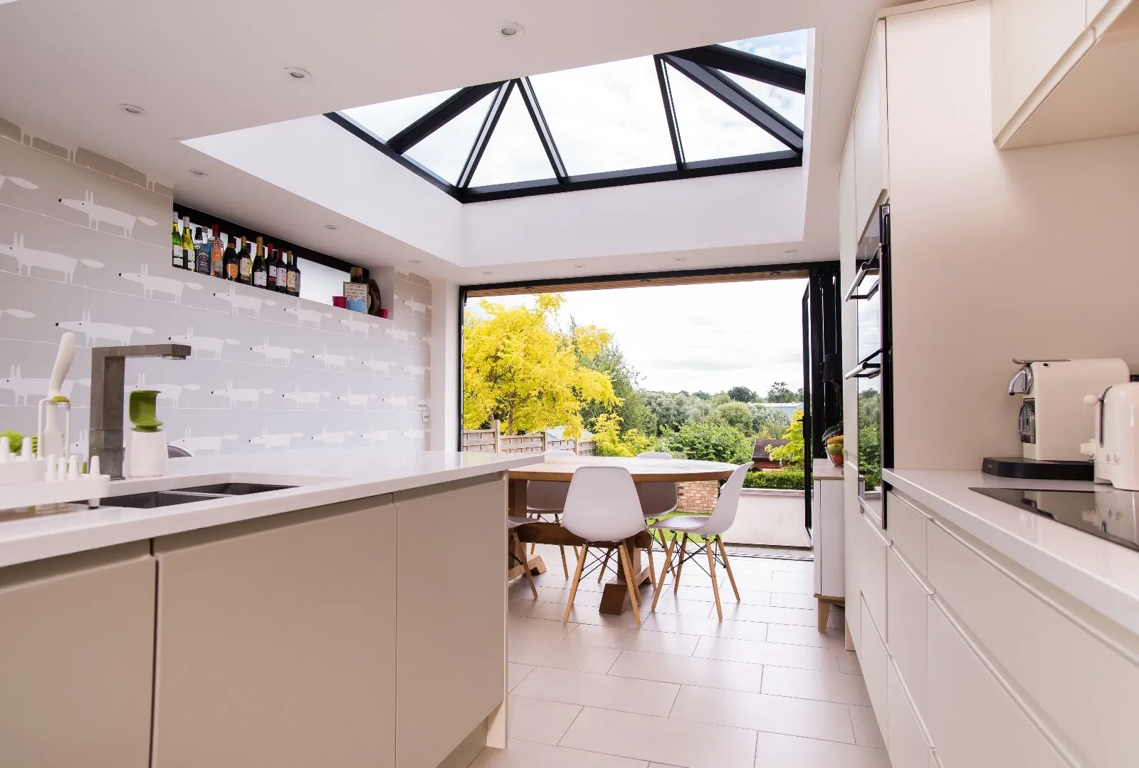 Kitchen with aluminium glazing and rooflights