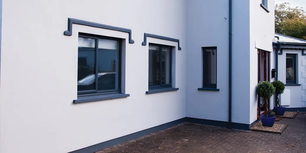 White extension with aluminium windows